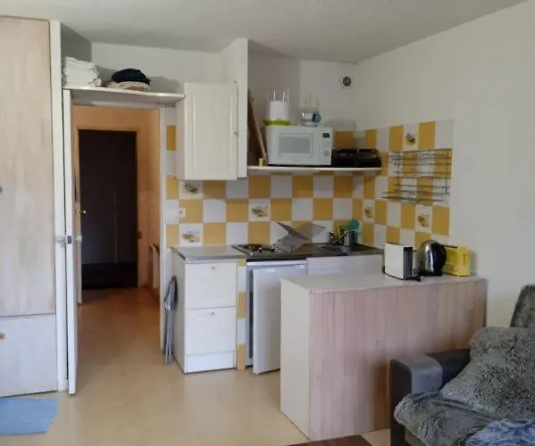 Apartment Au Pied Des Pistes Enchastrayes